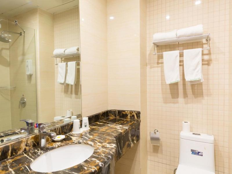 Greentree Inn Jiangsu Suzhou Kunshan High Speed Rail Station Hengshan Road Express Hotel Exterior photo